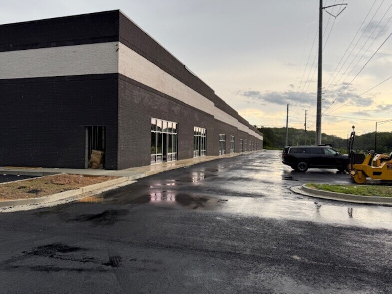 1901 Peachtree Industrial Blvd, Buford, GA à louer - Photo de l’immeuble – Image 2 sur 7
