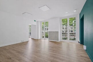 Plus de détails pour 29 Boulevard Saint-Martin, Paris - Logement à vendre