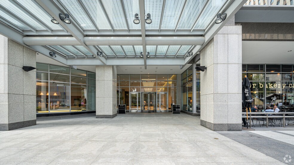 1000 Main St, Houston, TX à louer - Photo de l’immeuble – Image 3 sur 35