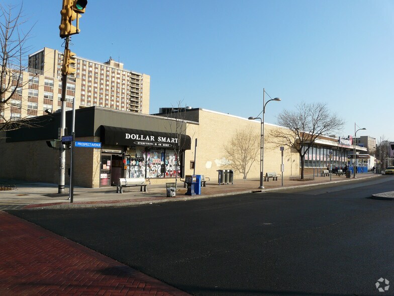 21 E Prospect Ave, Mount Vernon, NY à vendre - Photo de l’immeuble – Image 2 sur 3