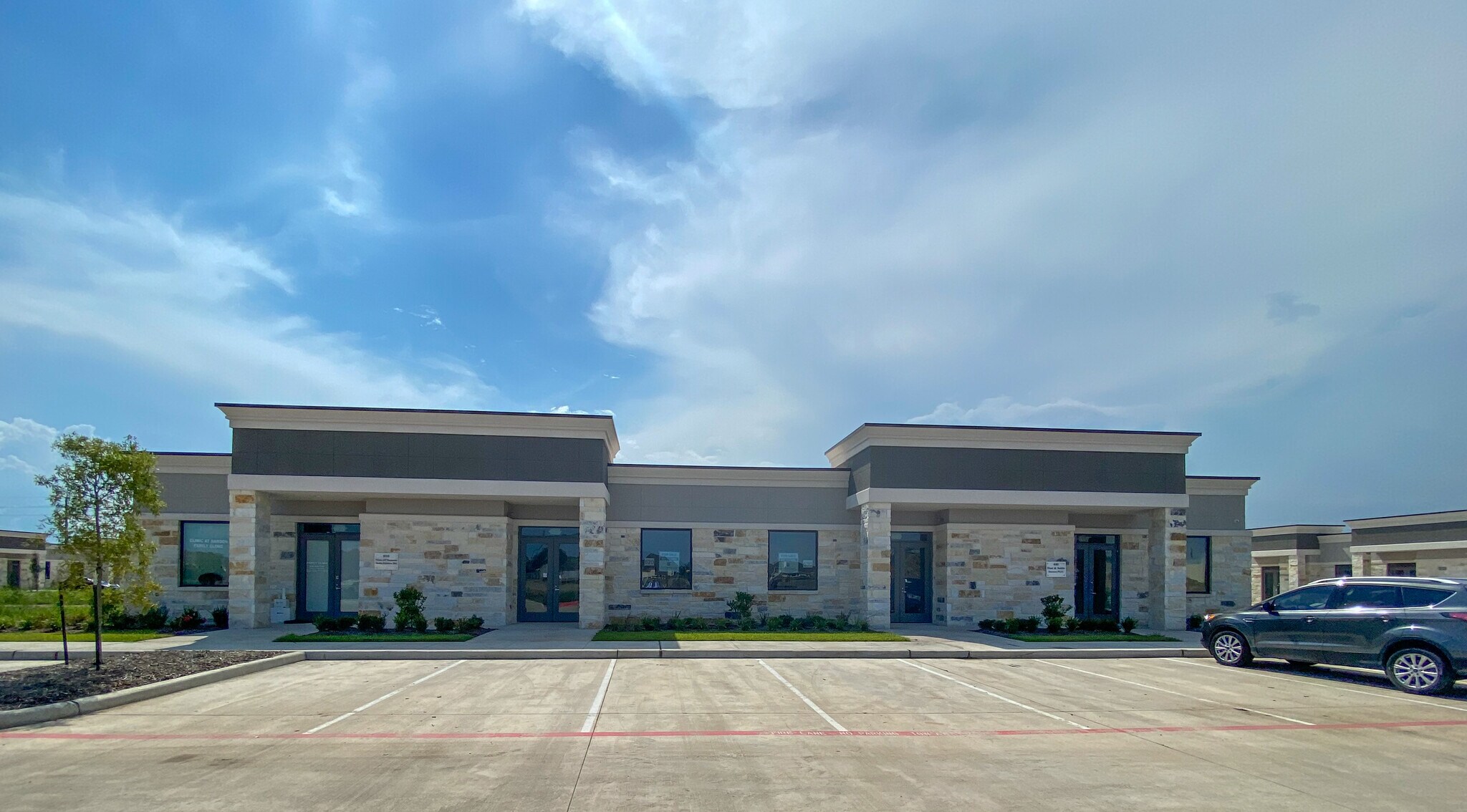 3129 Kingsley Dr, Pearland, TX à louer Photo de l’immeuble– Image 1 sur 6