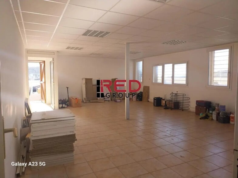 Bureau dans Septèmes-les-Vallons à louer - Photo de l’immeuble – Image 2 sur 7