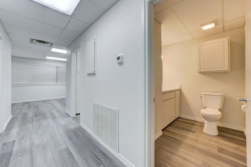 2401 Tee Cir, Norman, OK à louer - Photo de l’immeuble – Image 3 sur 28