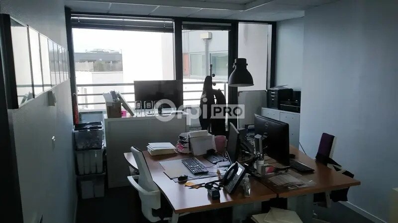 Bureau dans Reims à louer - Photo de l’immeuble – Image 2 sur 10