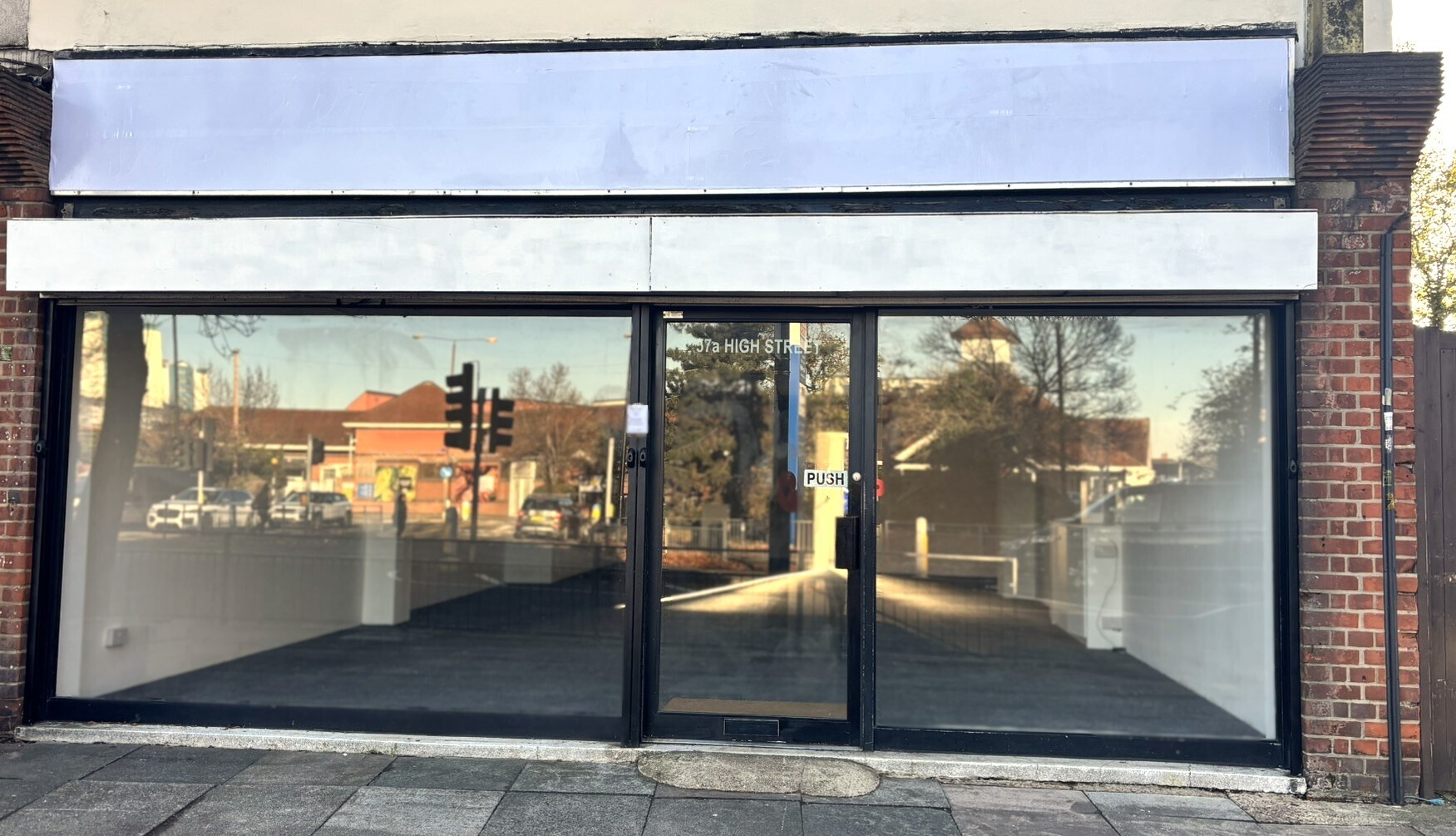 57A High St, Feltham à louer Photo de l’immeuble– Image 1 sur 3