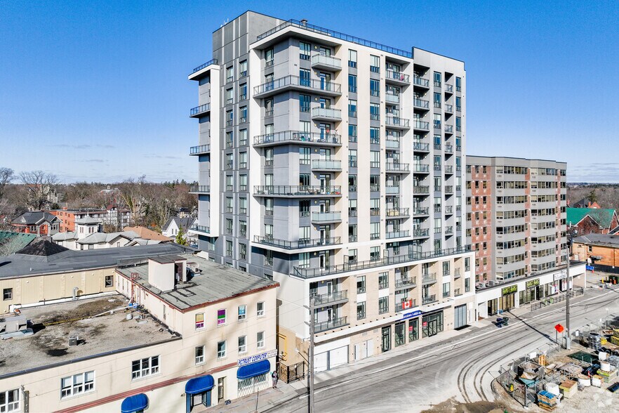 45 Yarmouth St, Guelph, ON à louer - Photo principale – Image 1 sur 31