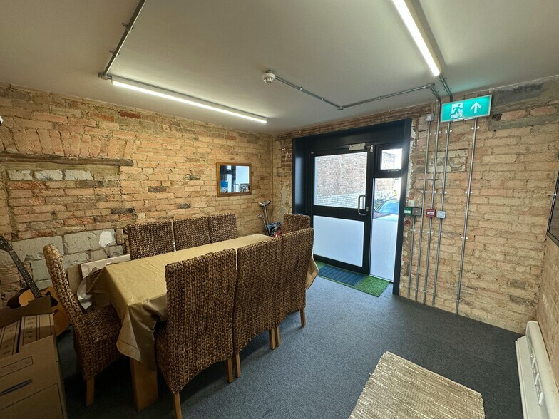 910-910A Christchurch Rd, Bournemouth à vendre - Photo de l’immeuble – Image 3 sur 5