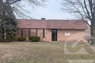 358 Robbins Dr, Troy, MI à vendre Photo de l’immeuble– Image 1 sur 2
