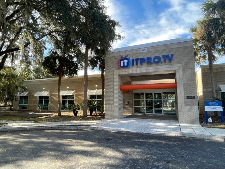 7525 NW 4th Blvd, Gainesville, FL à vendre - Photo principale – Image 1 sur 38