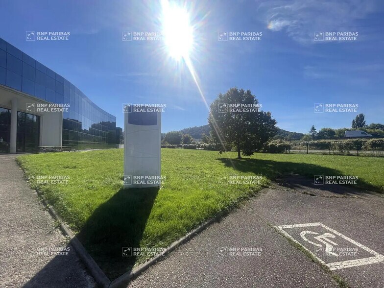 Bureau dans Millery à louer - Photo de l’immeuble – Image 3 sur 31