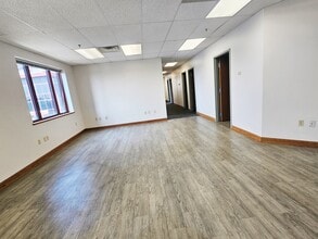 9500 Bormet Dr, Mokena, IL à louer Photo de l’immeuble– Image 1 sur 2