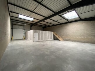 Plus de détails pour Industriel/Logistique à louer