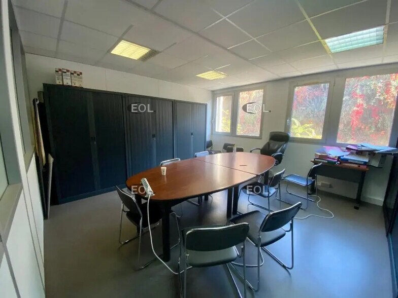 Bureau dans Marseille à louer - Photo de l’immeuble – Image 2 sur 6