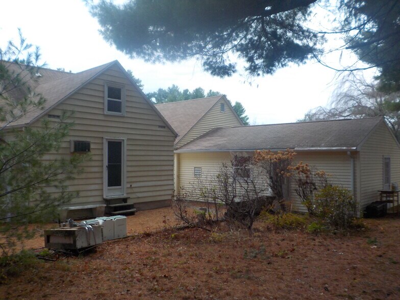 1250 Pulaski Blvd, Bellingham, MA à vendre - Photo de l’immeuble – Image 3 sur 8