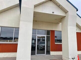 Plus de détails pour 1501-1509 W McMillan St, Marshfield, WI - Bureau/Local commercial, Local commercial à louer