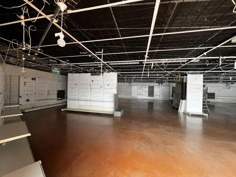 Local commercial dans Audincourt à louer - Photo intérieure – Image 1 sur 4