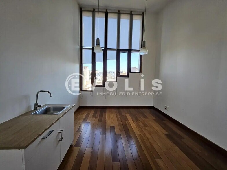 Bureau dans Malakoff à louer - Photo de l’immeuble – Image 2 sur 14