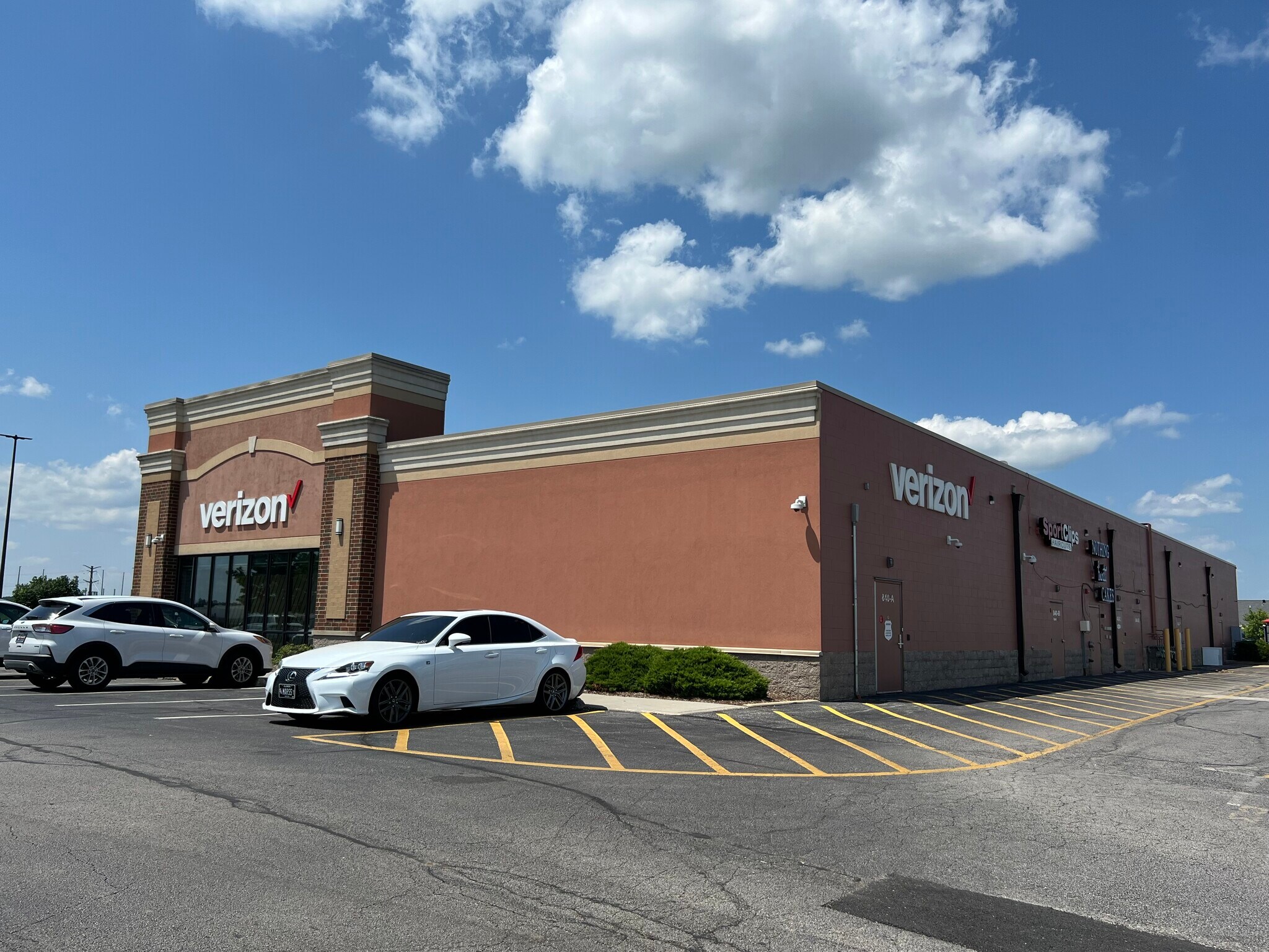 900 N Kinzie Ave, Bradley, IL à louer Photo de l’immeuble– Image 1 sur 9