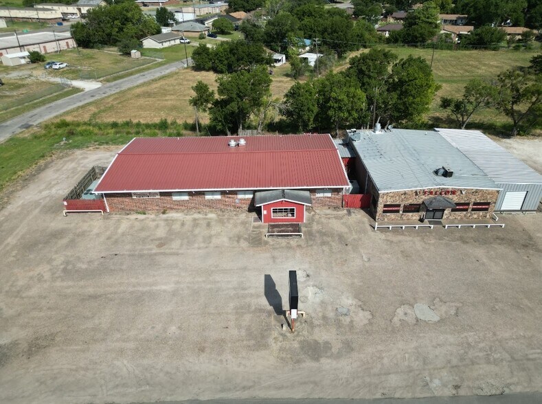 701 N Martin Luther King Jr Hwy, Mexia, TX à vendre - Photo de l’immeuble – Image 3 sur 74