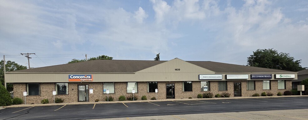 1620 S Ashland Ave, Green Bay, WI à louer - Photo de l’immeuble – Image 1 sur 1