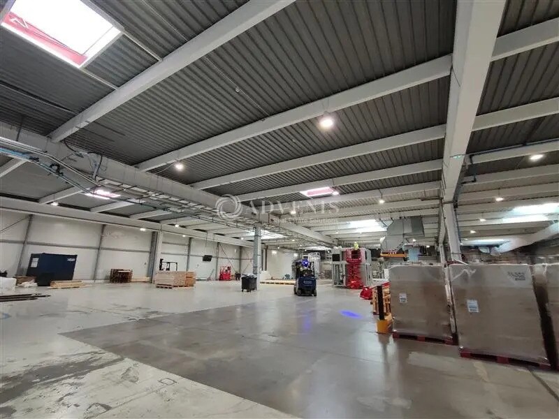 Industriel/Logistique dans Nissan-lez-Enserune à louer Photo de l’immeuble– Image 1 sur 8