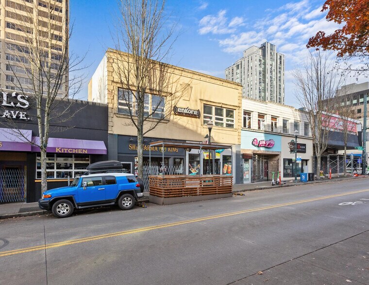 4339 University Way NE, Seattle, WA à vendre - Photo de l’immeuble – Image 1 sur 6