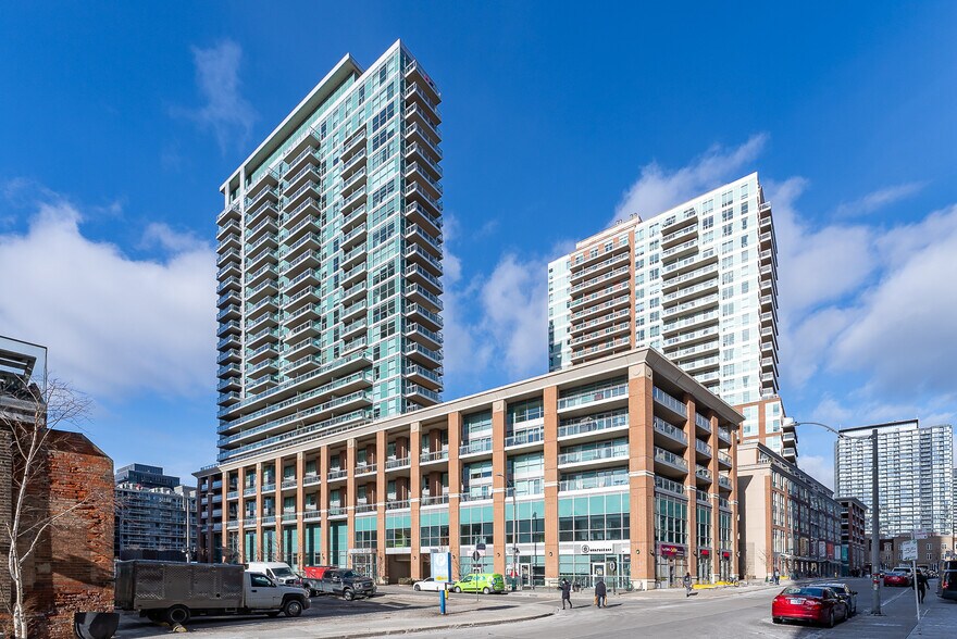 100 Western Battery Rd, Toronto, ON à louer - Photo principale – Image 1 sur 8