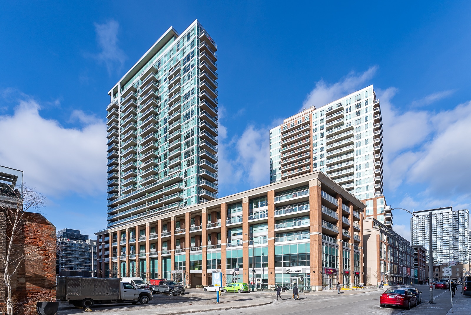 100 Western Battery Rd, Toronto, ON à louer Photo principale– Image 1 sur 9