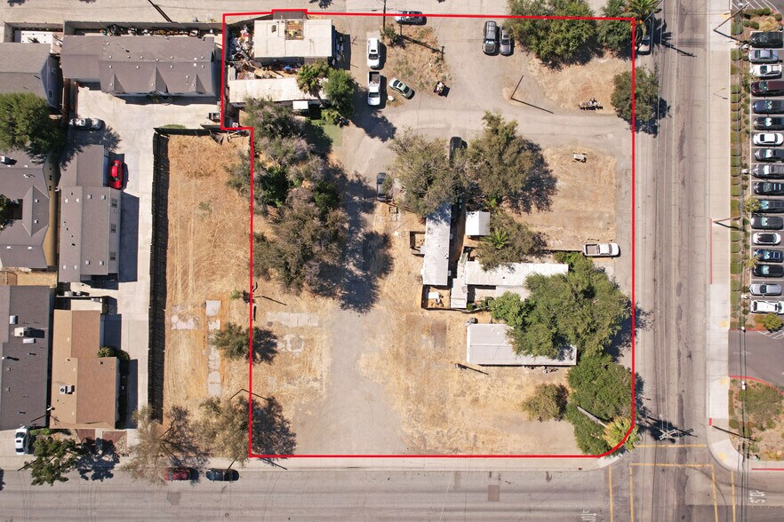 2888 Holly Dr, Tracy, CA à vendre - Photo de l’immeuble – Image 2 sur 12
