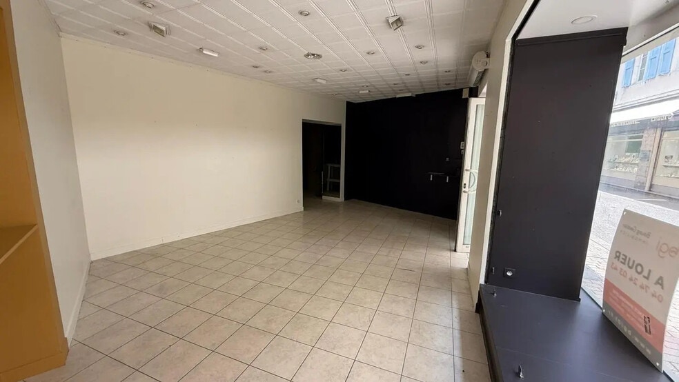 Local commercial dans Bourg-en-Bresse à louer - Photo intérieure – Image 2 sur 4