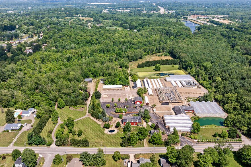 3459 S Cleveland Massillon Rd, Barberton, OH à vendre - Photo de l’immeuble – Image 3 sur 89