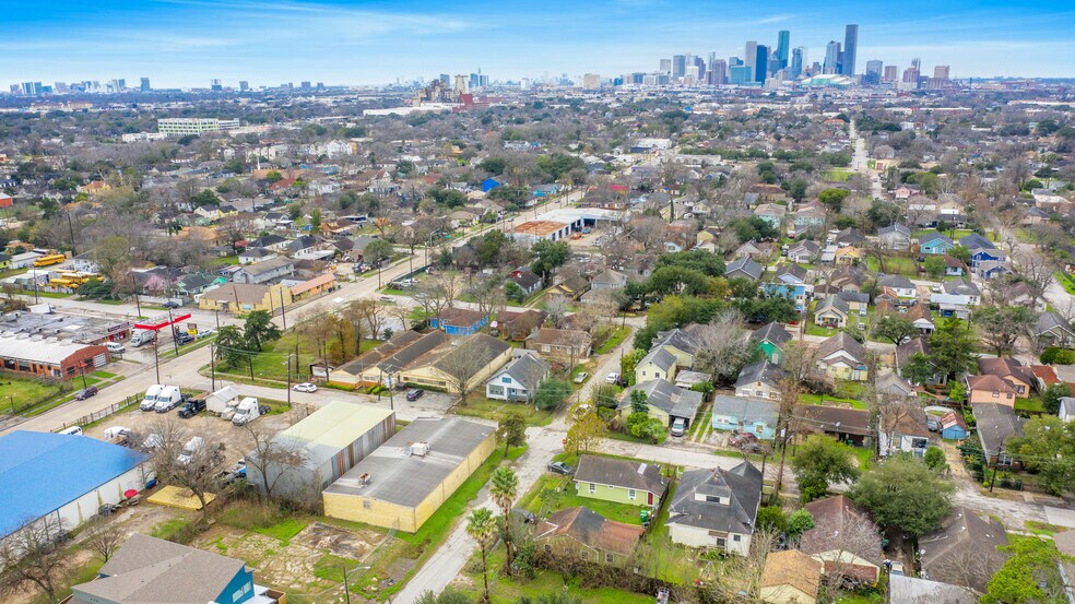 115 Engel St, Houston, TX à vendre - Photo de l’immeuble – Image 2 sur 31