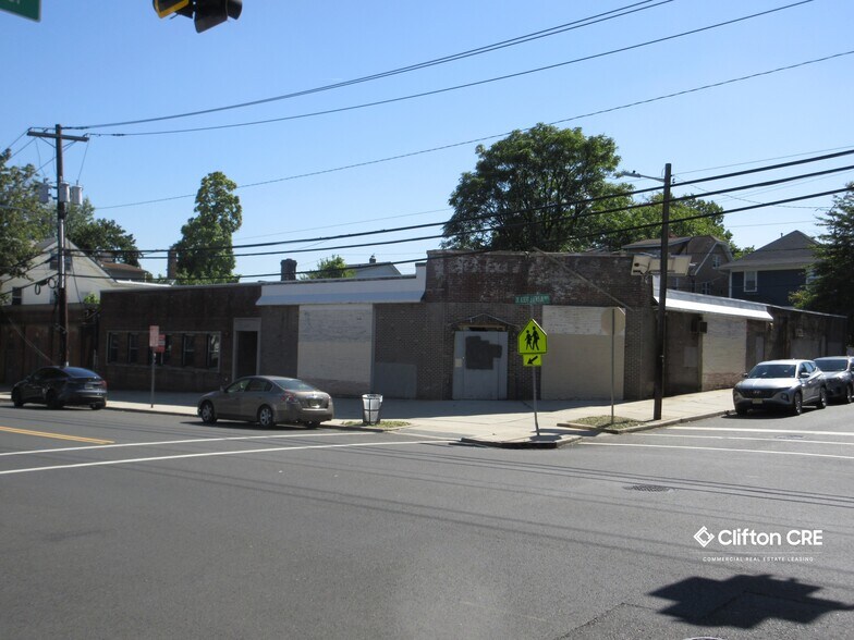 124-130 Lyons Ave, Newark, NJ à vendre - Photo de l’immeuble – Image 2 sur 9