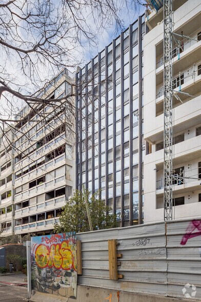 348 Avenue Du Prado, Marseille à louer - Photo de l’immeuble – Image 2 sur 4