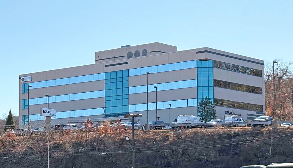 1065 Route 315, Wilkes Barre, PA à louer - Photo de l’immeuble – Image 1 sur 4