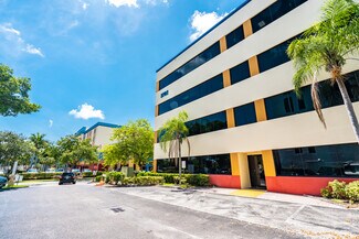 Plus de détails pour 3702 Washington St, Hollywood, FL - Bureau à louer