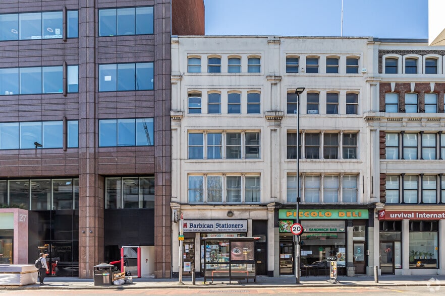 4 Goswell Rd, Londres à louer - Photo de l’immeuble – Image 1 sur 39