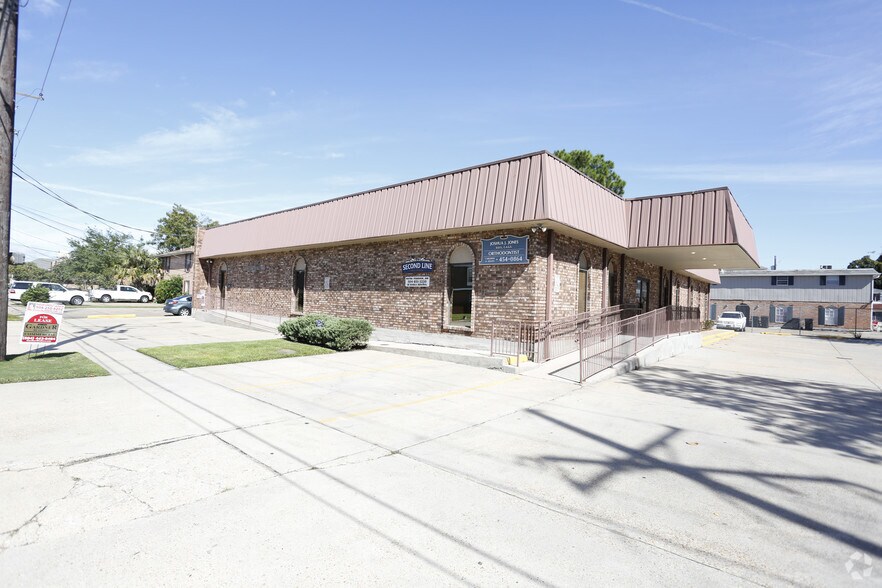 2727 Houma Blvd, Metairie, LA à louer - Photo de l’immeuble – Image 2 sur 22