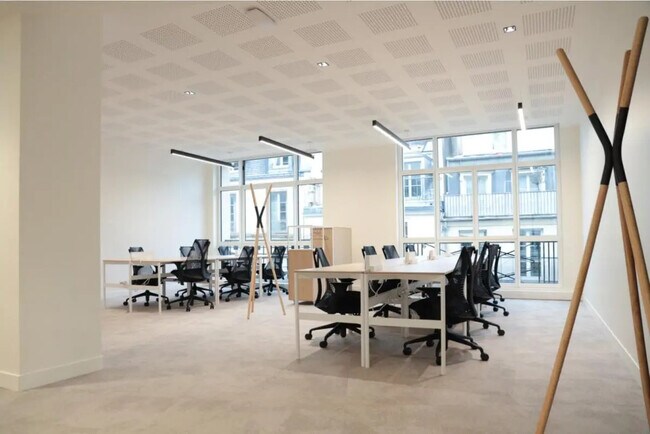 Plus de détails pour 33 Rue Du Louvre, Paris - Bureau à louer
