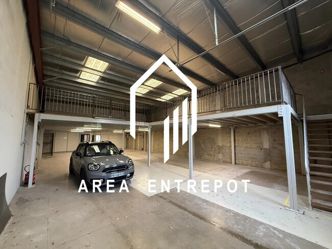 Plus de détails pour Local d’activités à vendre