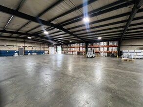 1201 E Church St, Cherryville, NC à louer Photo de l’immeuble– Image 1 sur 2