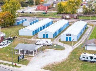 Plus de détails pour 900 W 3rd St, Rushville, IN - Spécialisé à vendre