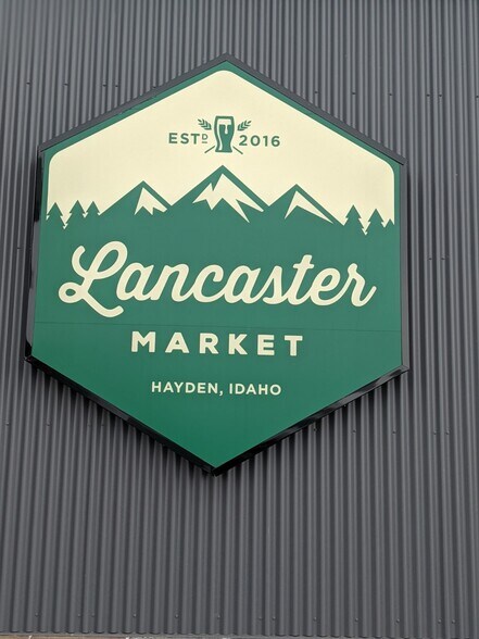 324 W Lancaster Rd, Hayden, ID à louer - Photo de l’immeuble – Image 2 sur 4