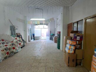 Plus de détails pour Local commercial à vendre