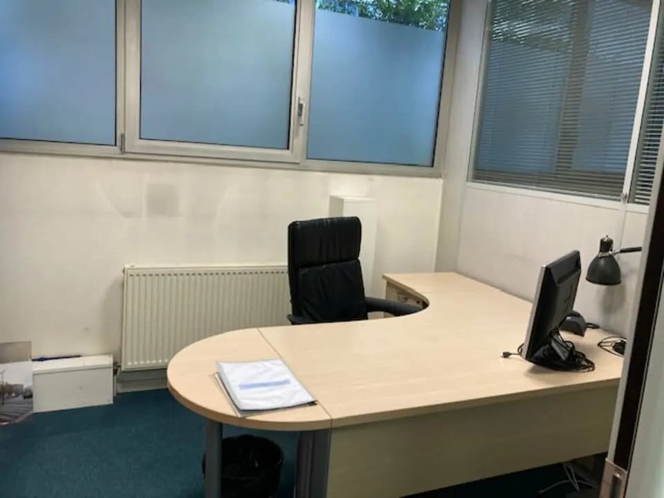 Bureau dans Paris à louer Photo de l’immeuble– Image 1 sur 9