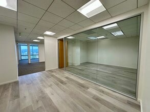 301 N Lake Ave, Pasadena, CA à louer Photo intérieure– Image 2 sur 4