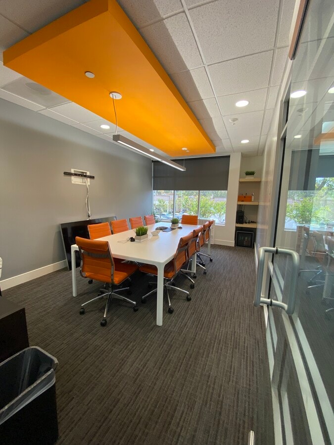 26429 Rancho Pky, Lake Forest, CA 92630 - Lot 145 -  - Photo intérieure - Image 1 of 4