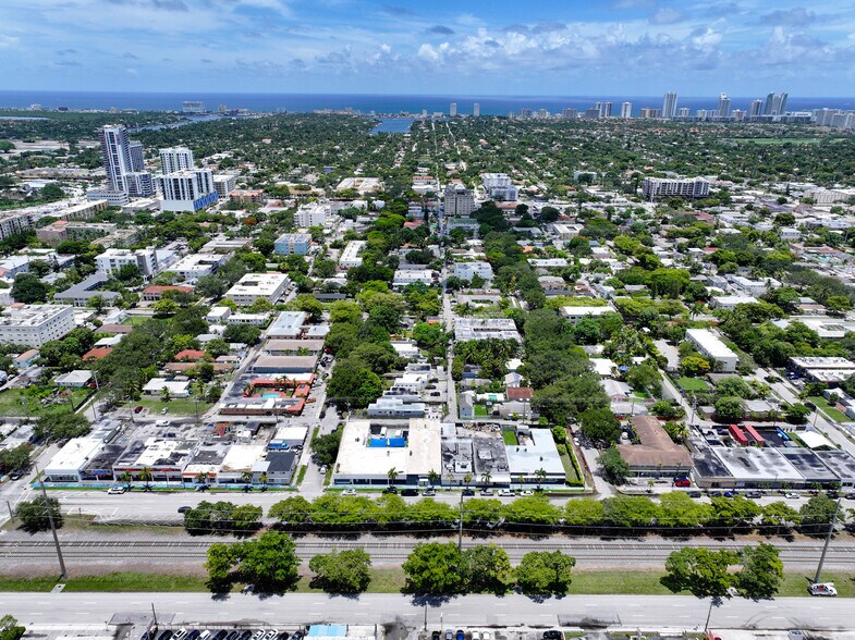 601 S 21st Ave, Hollywood, FL à louer - Photo de l’immeuble – Image 2 sur 7