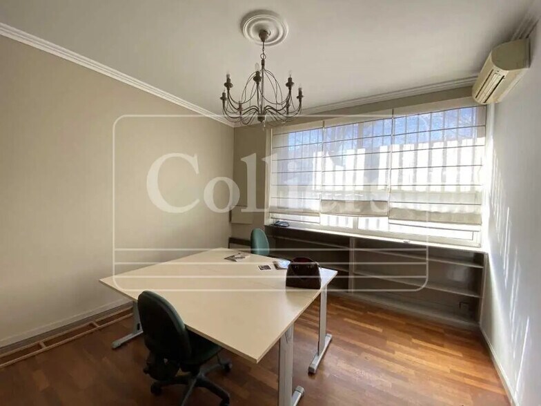 Bureau dans Aubagne à louer - Photo de l’immeuble – Image 1 sur 10