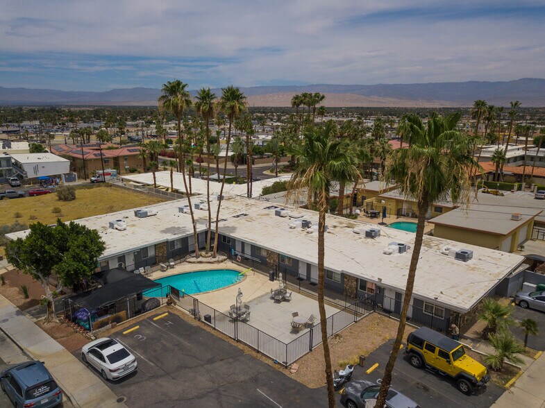 37250 Bankside Dr, Cathedral City, CA à vendre - Photo de l’immeuble – Image 3 sur 14